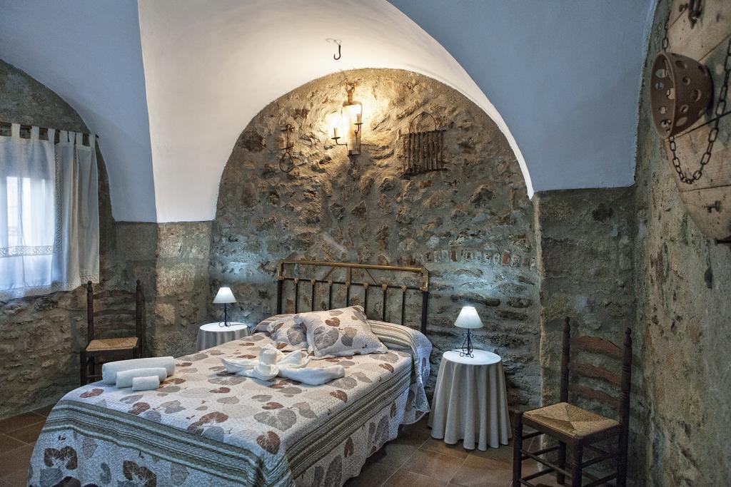 Apartamentos Rurales La Casa De Luis Santa Cruz de la Sierra Kamer foto