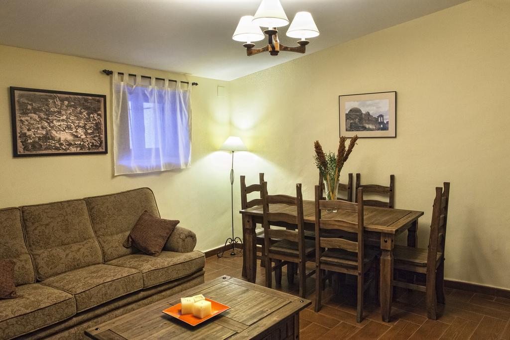 Apartamentos Rurales La Casa De Luis Santa Cruz de la Sierra Buitenkant foto