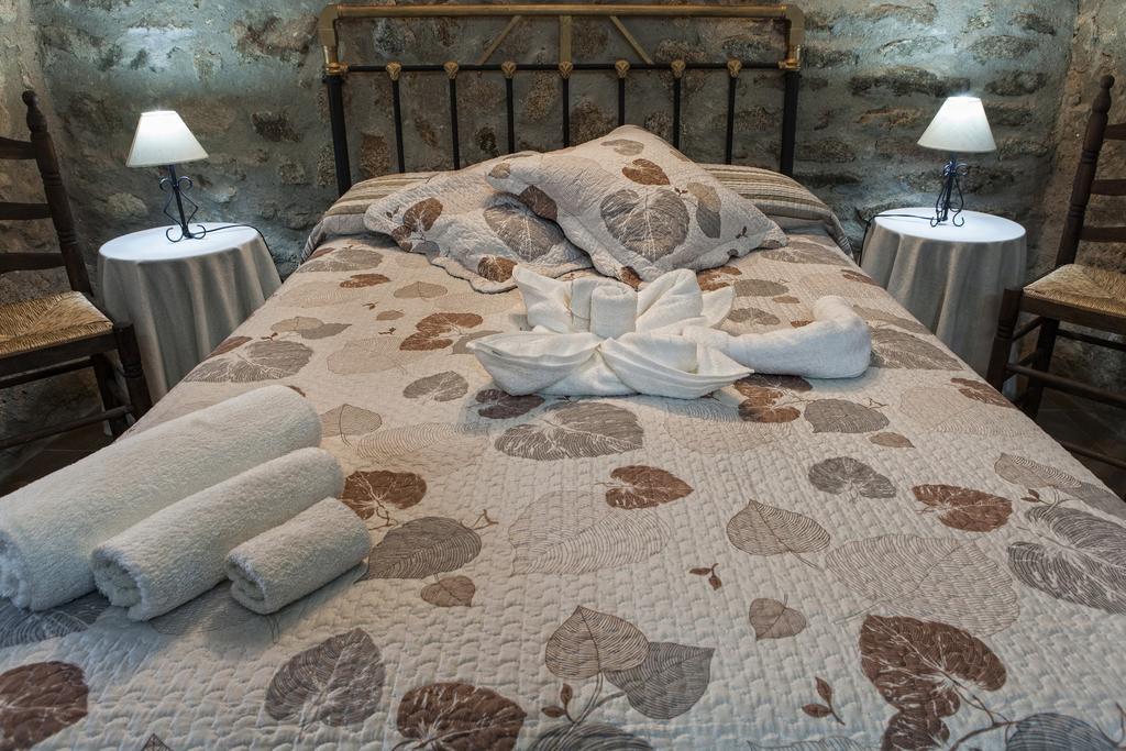 Apartamentos Rurales La Casa De Luis Santa Cruz de la Sierra Kamer foto